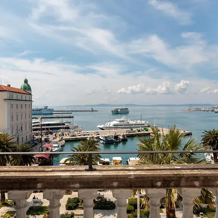 Imperial Riva * Split